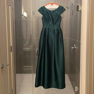 Emerald Alfred Sung Cap Sleeve Dress with Pockets (D767)